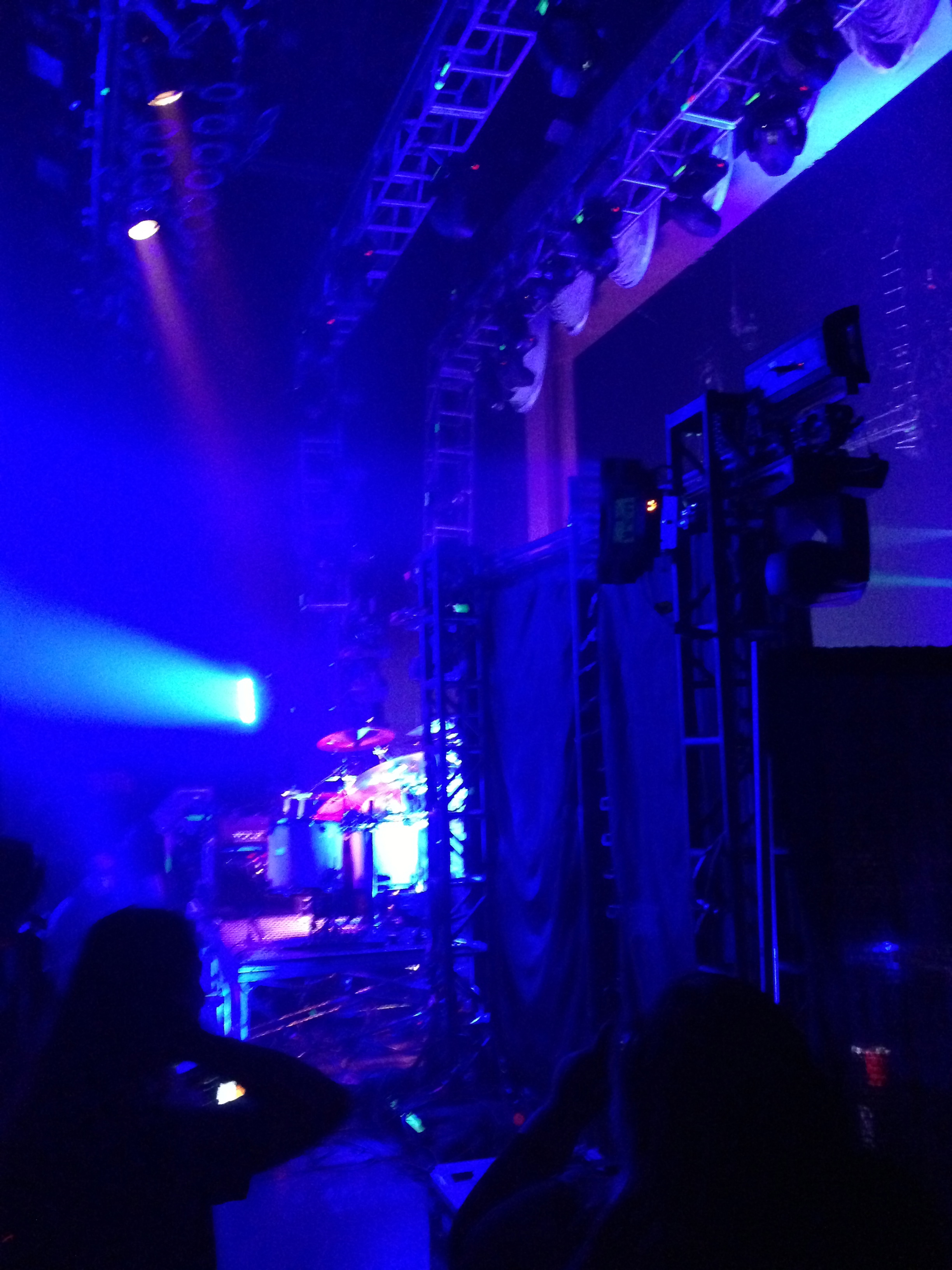 5 seconds backstage